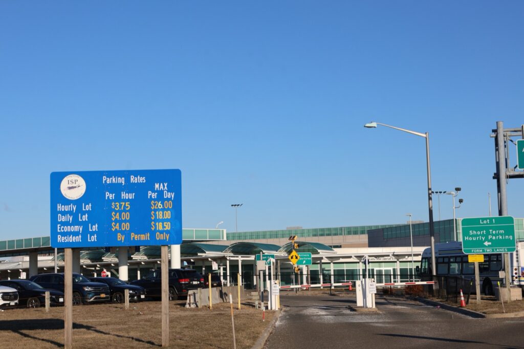 It’s official: Long Island MacArthur is the best small airport in America