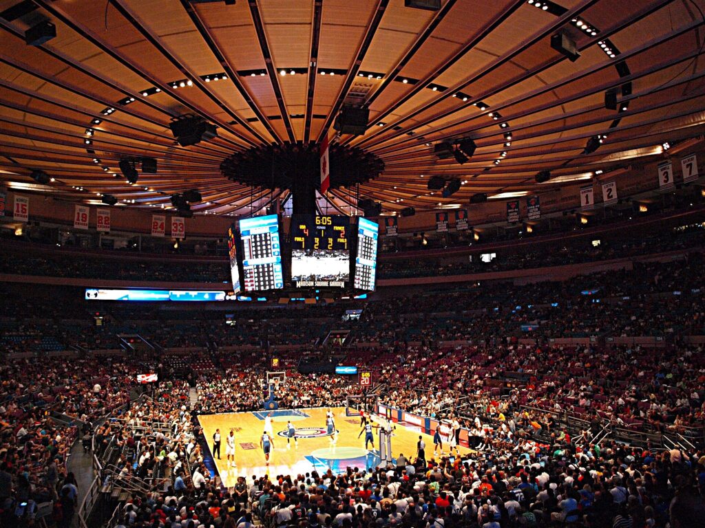 Knicks Get Their Rings Tonight as LeBron and the 76ers Visit MSG
