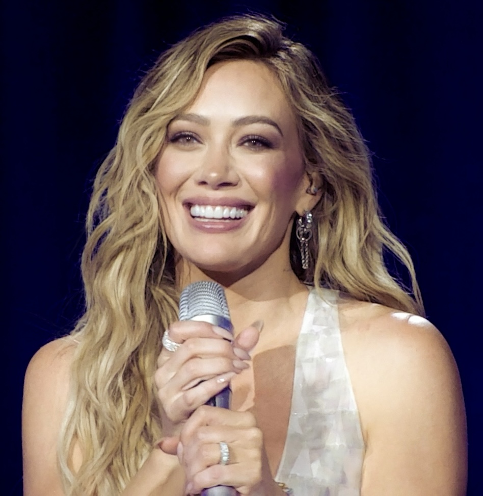 Hilary Duff just dropped a Christmas EP, and “Last Christmas” is back